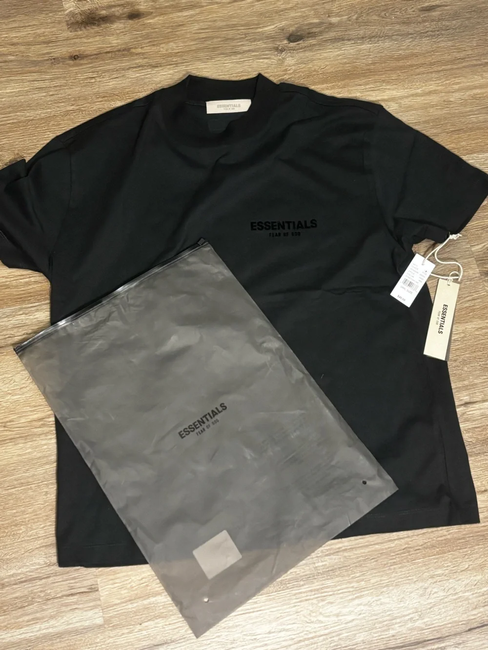 Fear of God ESSENTIALS Men’s Black Crewneck Sweatshirt